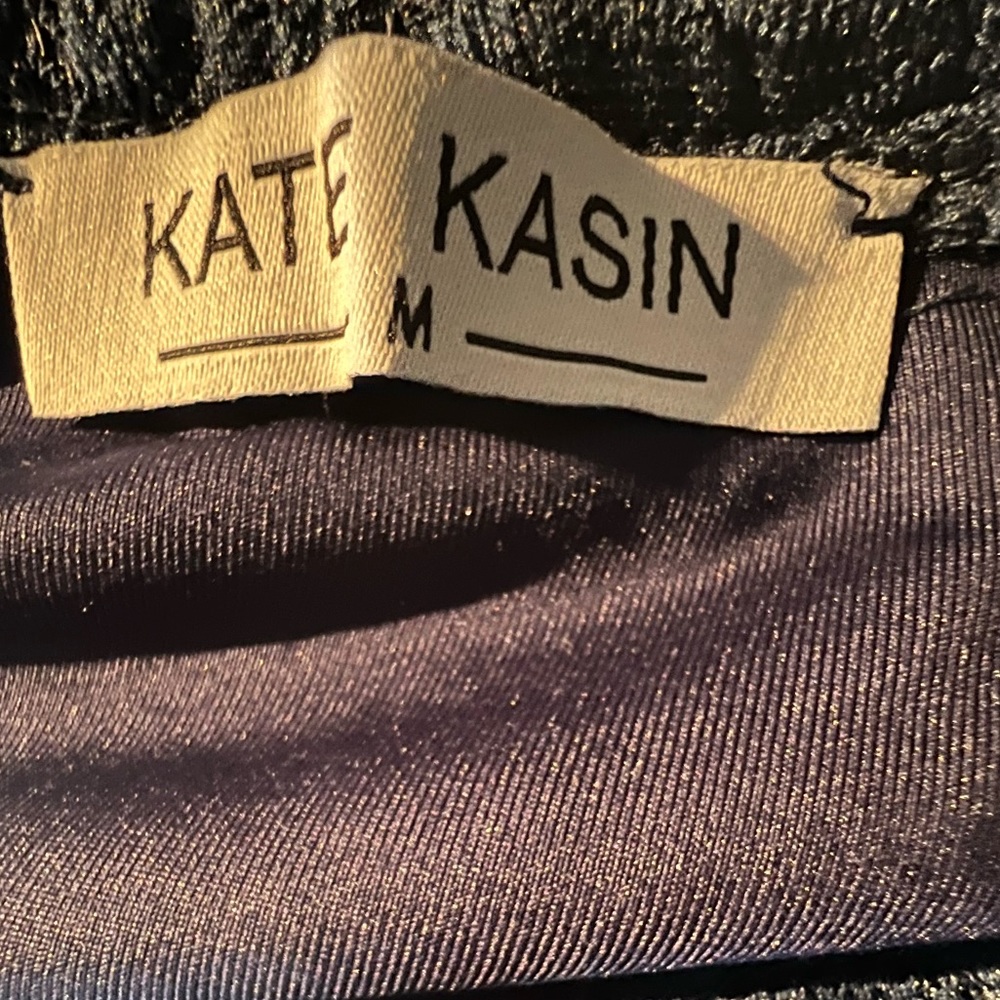 Kate Kasin Off- Shoulder Lace Top - Picture 8 of 9